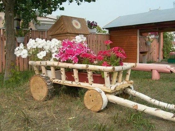 Skvělá inspirace na pojízdné zahradní květináče, které si sami můžete vyrobit!