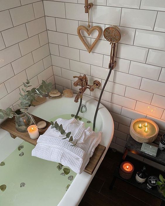 Valentýnský tip: Jak vytvořit romantickou, nikoliv kýčovitou atmosféru!