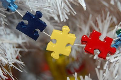 Skvělé nápady, jak využít zbylé dílky puzzle, kterému chybí jeden nebo více kousků: 30+ nápadů na originální dekorace!