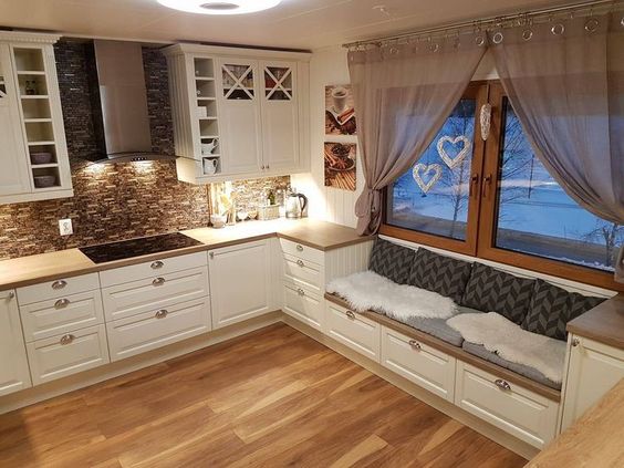 Pořiďte si lavici do kuchyně nebo předsíně – 25+ krásných inspirací