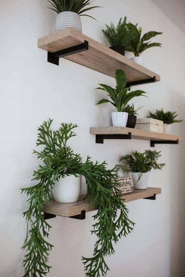 Inspirace na levné a krásné poličky na Váš balkón nebo terasu – Inspirujte se
