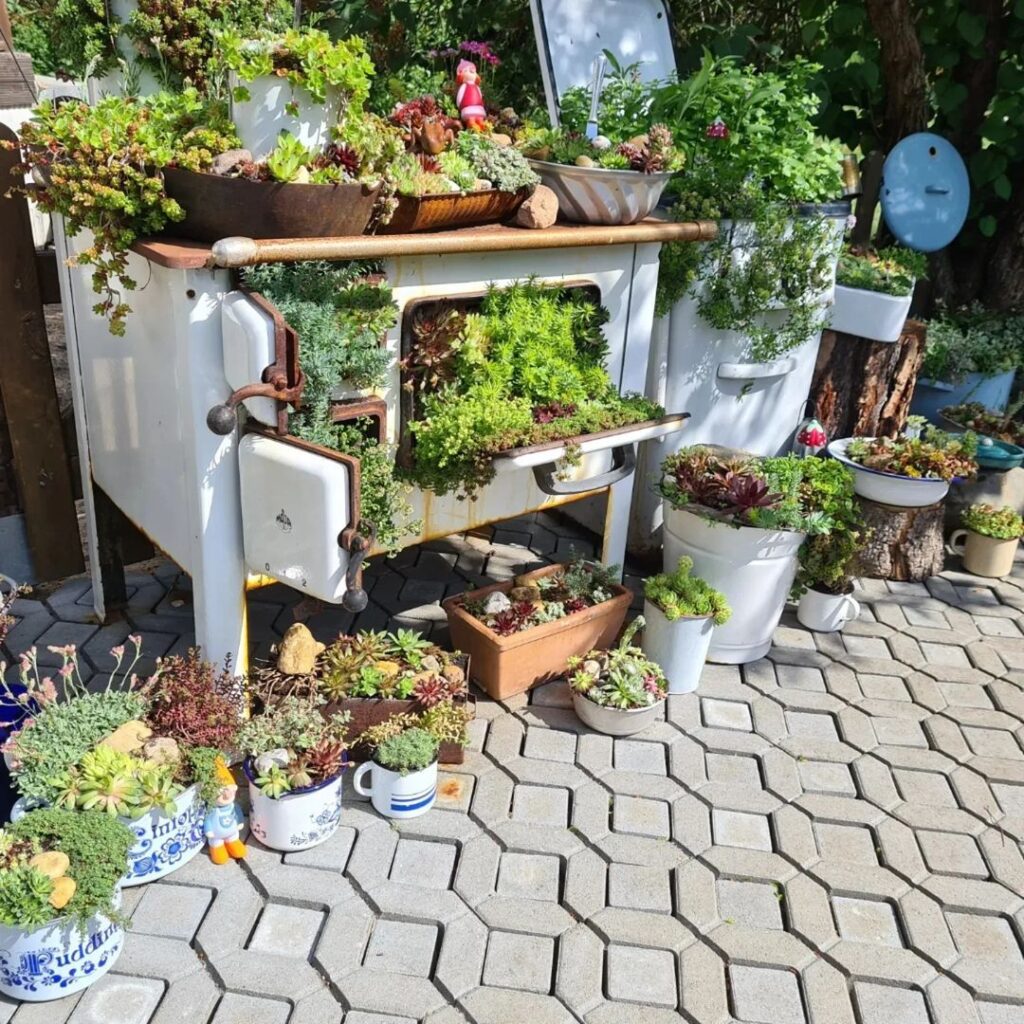 Starý nábytek jako dekorace na květiny: 25 inspirativních proměn