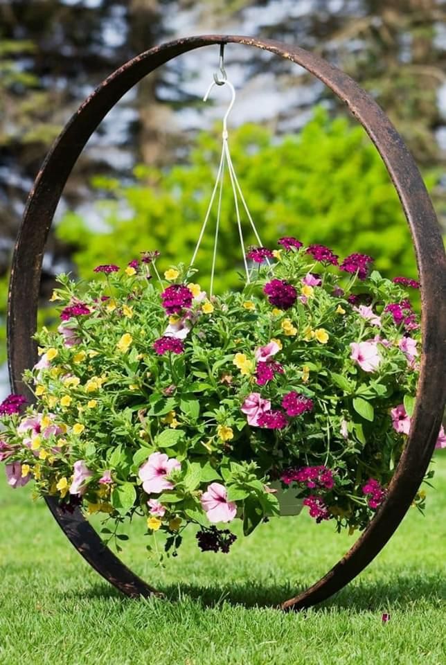 35 zahradních DIY dekorací: spousta nápadů z věcí, které Vám zkrášlí zahradu