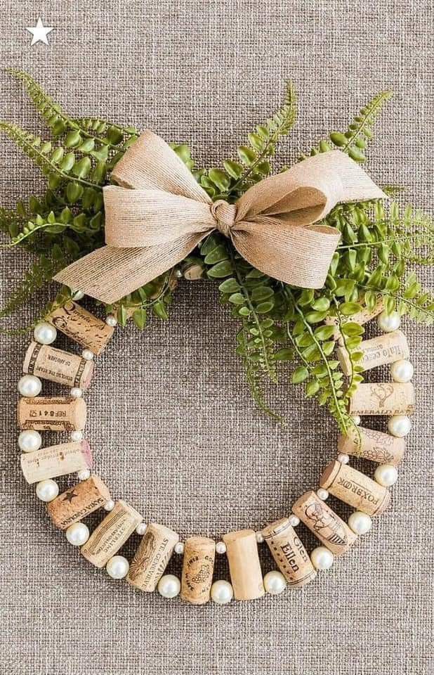 Celoroční DIY korkové věnce: 25 inspirací, které zvládnete vyrobit sami