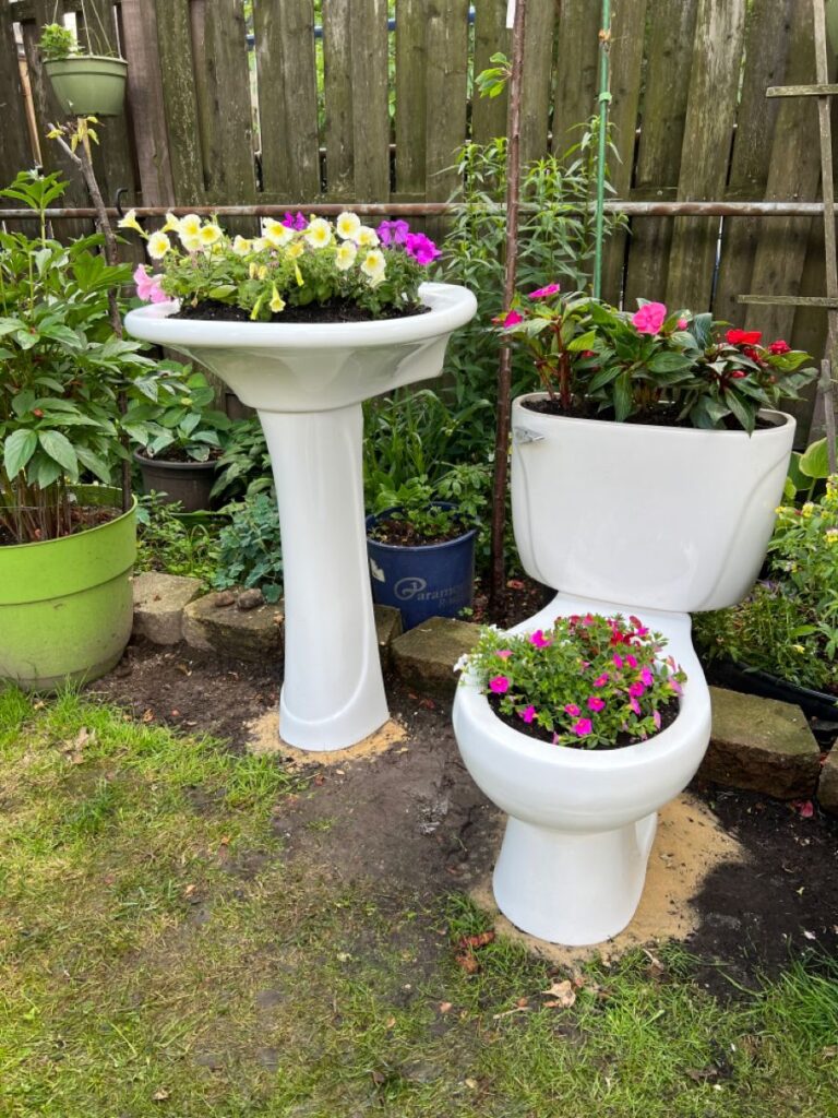 35 zahradních DIY dekorací: spousta nápadů z věcí, které Vám zkrášlí zahradu