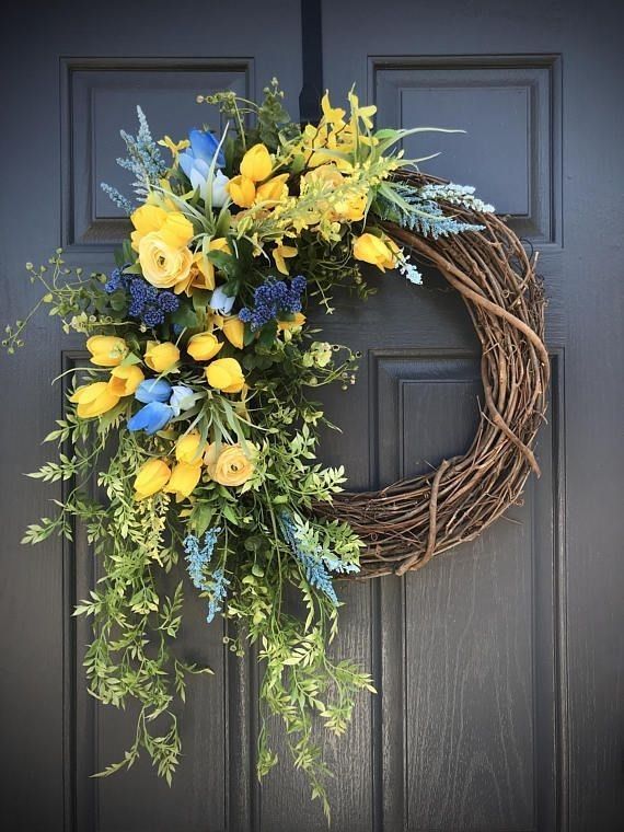 Jarní věnce na dveře: 30+ jednoduchých jarních DIY inspirací