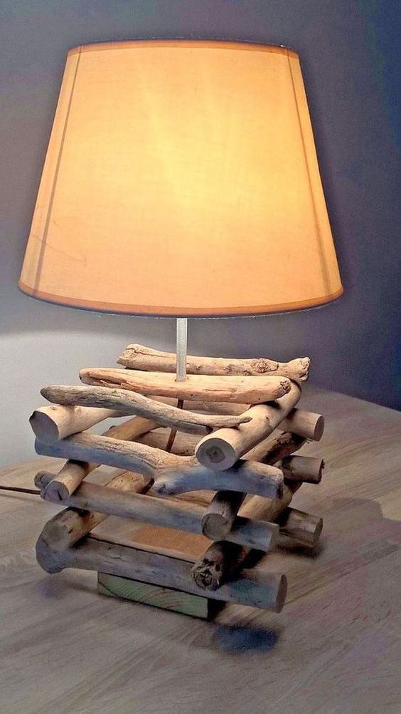 40 originálních DIY dřevěných lamp, které si vyrobíte svépomocí