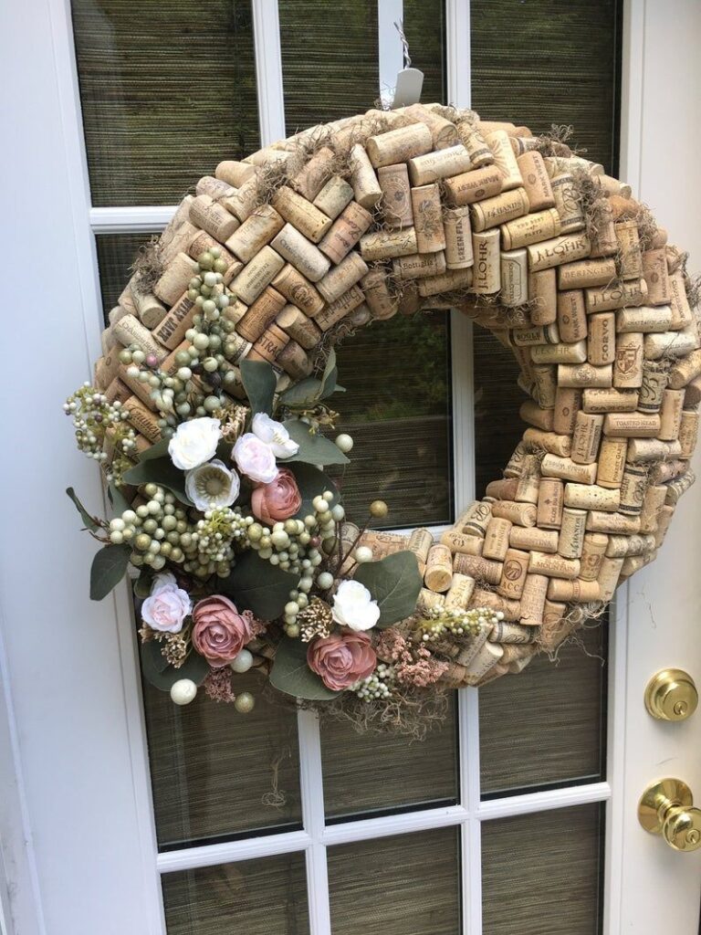 Celoroční DIY korkové věnce: 25 inspirací, které zvládnete vyrobit sami