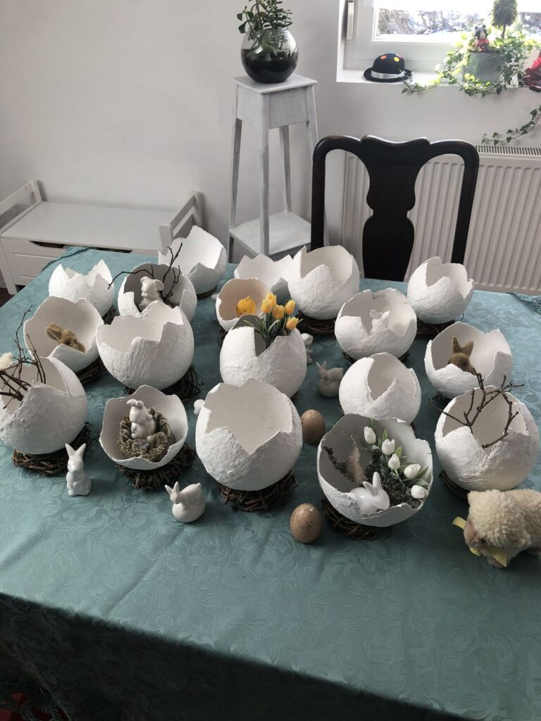 15 DIY váz z balónků a sádry: jednoduché návody krok za krokem na levné dekorace do bytu
