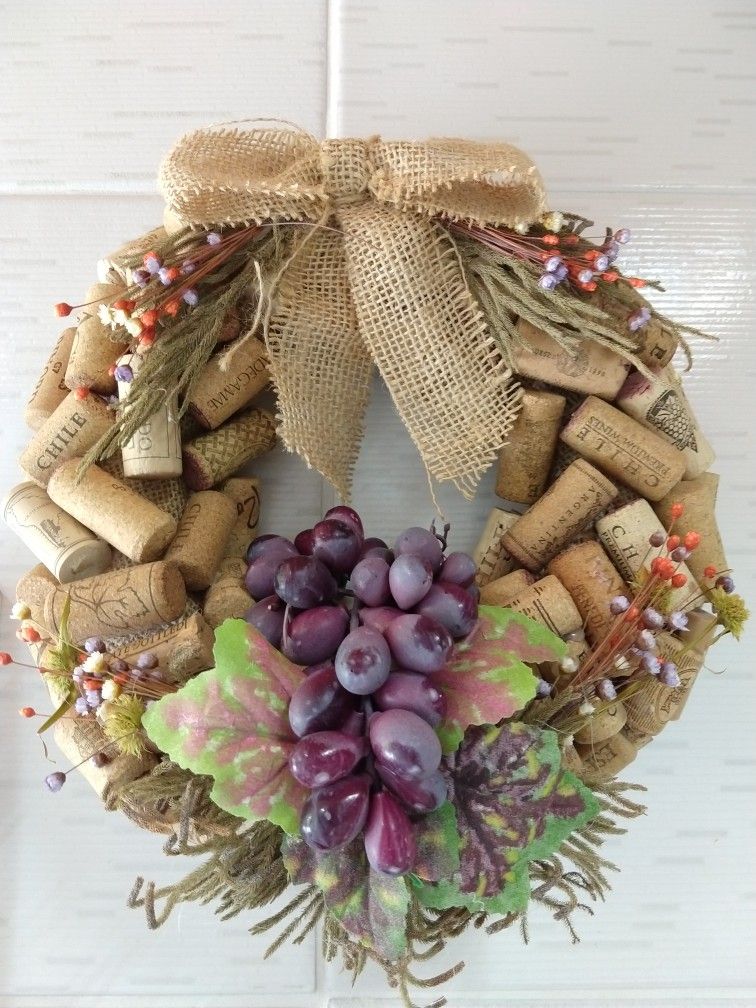 Celoroční DIY korkové věnce: 25 inspirací, které zvládnete vyrobit sami