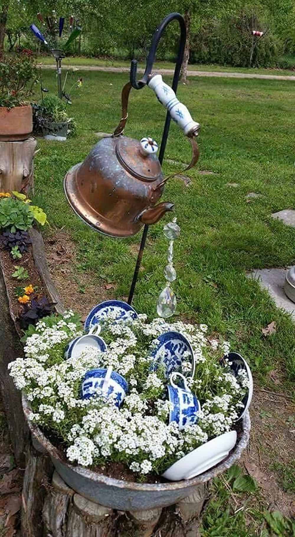 35 zahradních DIY dekorací: spousta nápadů z věcí, které Vám zkrášlí zahradu