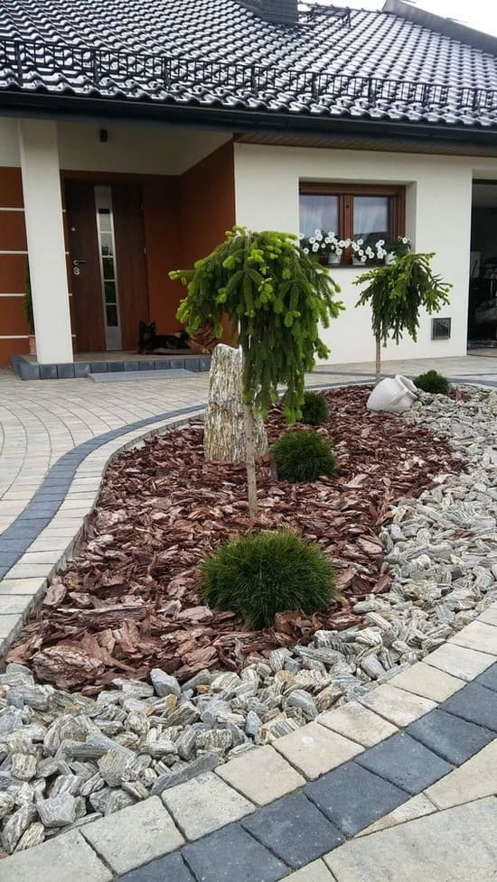 Zahradní design se skalou: 35+ inspirativních příkladů skalek a květinových záhonů pro váš pozemek