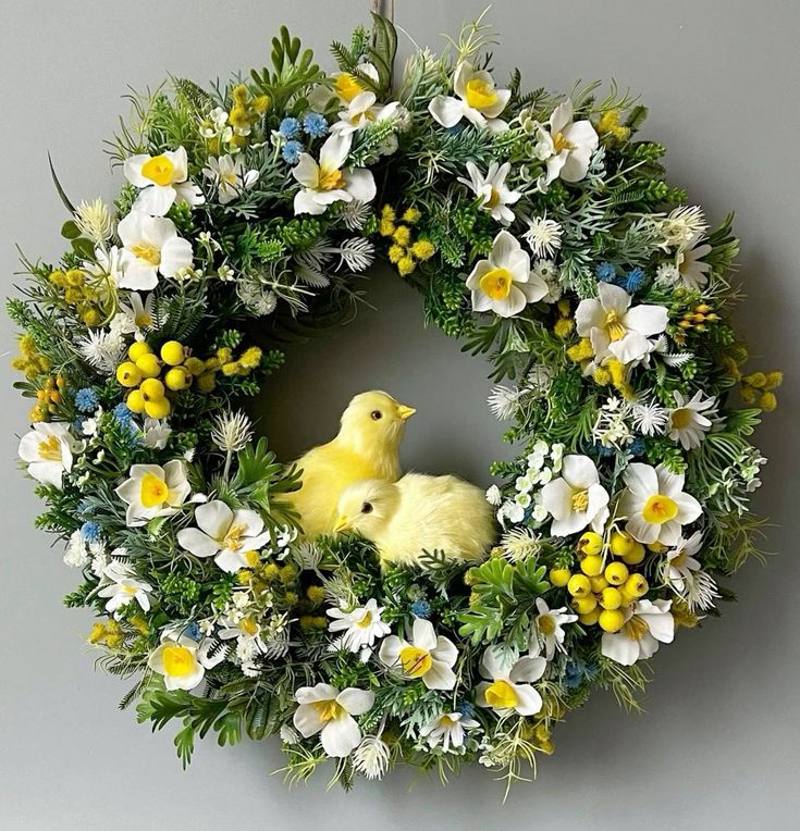 Jarní věnce na dveře: 30+ jednoduchých jarních DIY inspirací