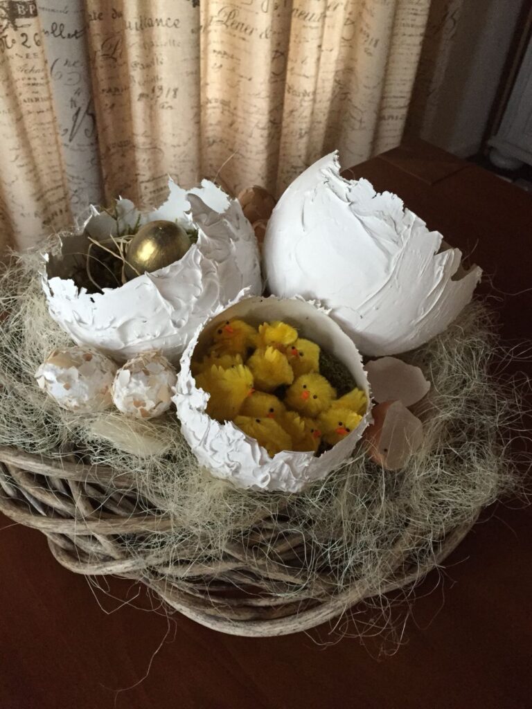 15 DIY váz z balónků a sádry: jednoduché návody krok za krokem na levné dekorace do bytu