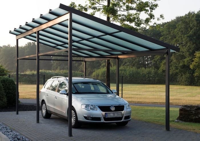 Přístřešek pro auto z polykarbonátu: 25+ nápadů, které spojují design a praktičnost