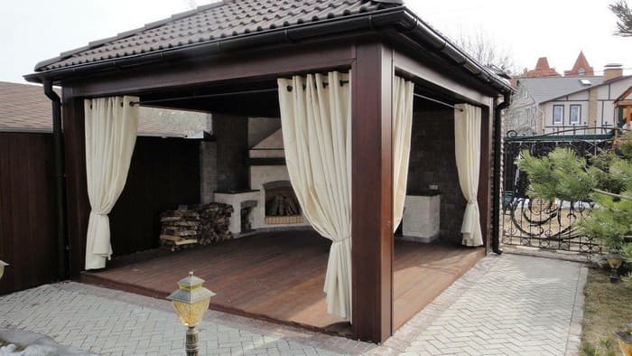 Závěsy, které promění altán: 40 inspirací pro útulnější atmosféru
