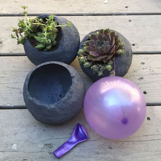 DIY betonové květináče do zahrady: 40 originálních nápadů, které snadno zvládnete