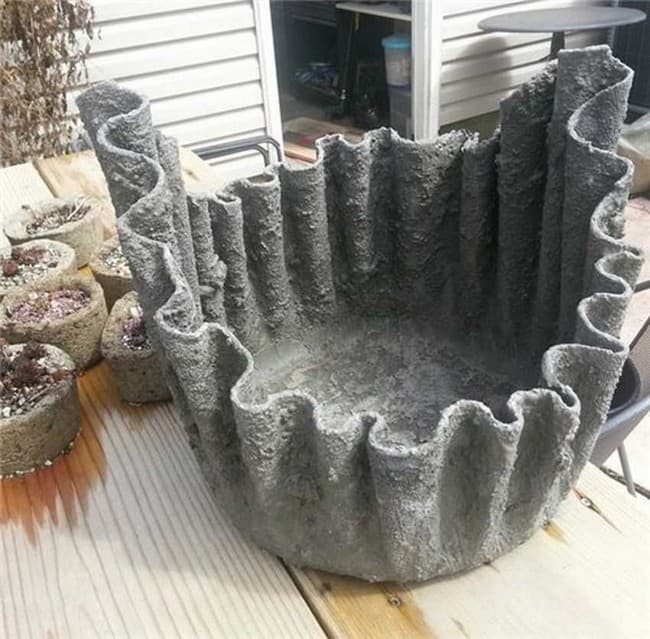 DIY betonové květináče do zahrady: 40 originálních nápadů, které snadno zvládnete