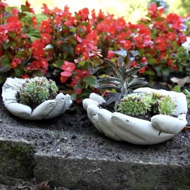 DIY betonové květináče do zahrady: 40 originálních nápadů, které snadno zvládnete