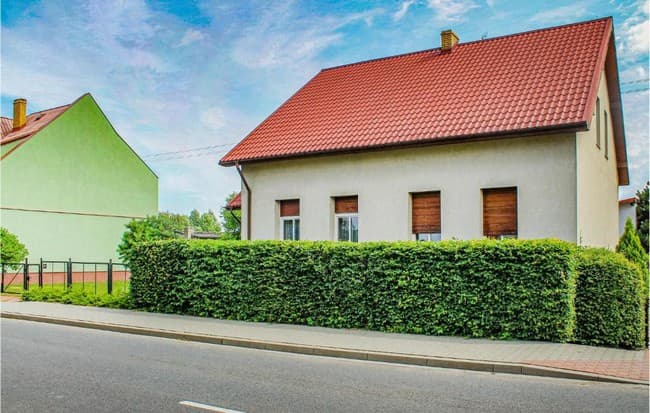 Zelená stěna z tújí: 30 inspirací pro soukromí i estetiku