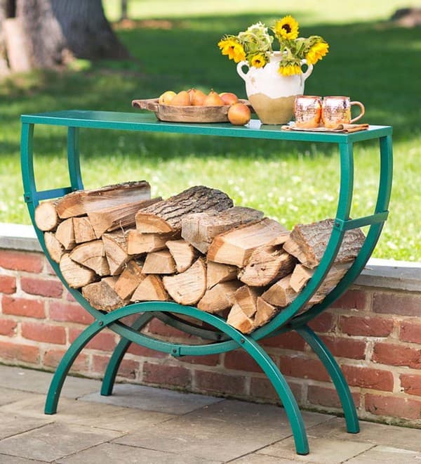 Stylové stojany na dřevo: 25 inspirací pro dům i zahradu