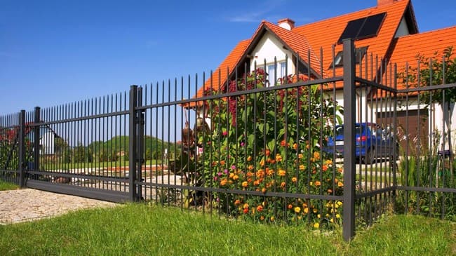 50+ krásných a praktických nápadů na oplocení chaty, které vás inspirují