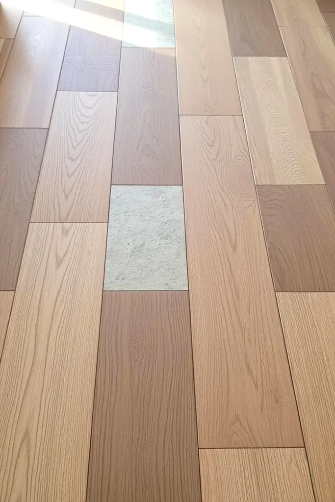 Krásné dřevěné podlahy do obýváku: stylová inspirace domu