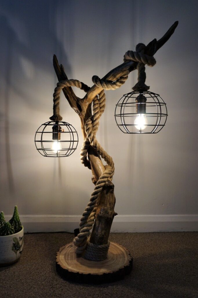 Lampy z naplaveného dřeva: originální osvětlení inspirované přírodou
