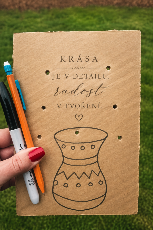 DIY kreativní tvoření z kartonu a květin s dětmi