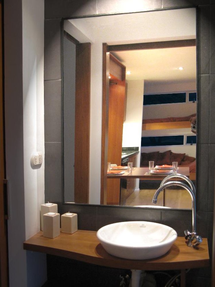 Casa Cúbica: elegantní kontejnerový mini dům pro moderní bydlení