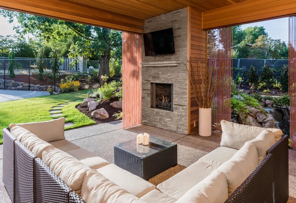 40+ inspirací na venkovní krby – elegance, klid a teplo pro každý večer